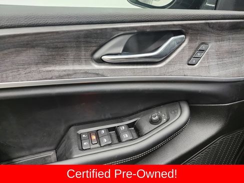 Certified 2025 Jeep Grand Cherokee Limited AWD/4WD image 10