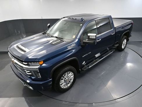 Used 2022 Chevrolet Silverado 2500 High Country w/ Z71 Off-Road Package image 62