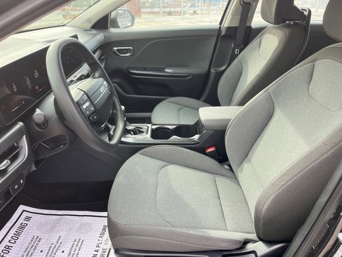 Used 2025 Kia K4 LXS image 18