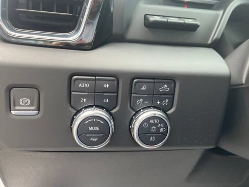 Used 2024 GMC Sierra 1500 Denali Ultimate AWD/4WD image 28