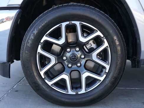 Used 2025 RAM 1500 Laramie image 6