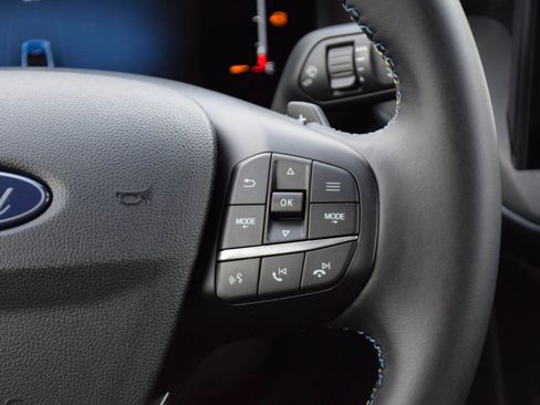 New 2025 Ford Maverick Lobo image 10