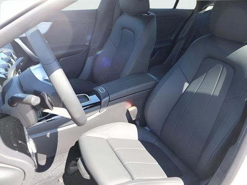 Certified 2025 Mercedes-Benz CLA 250 CLA 250 image 38