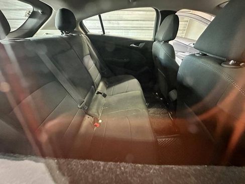 Used 2017 Chevrolet Cruze LT w/ Convenience Package FWD image 27