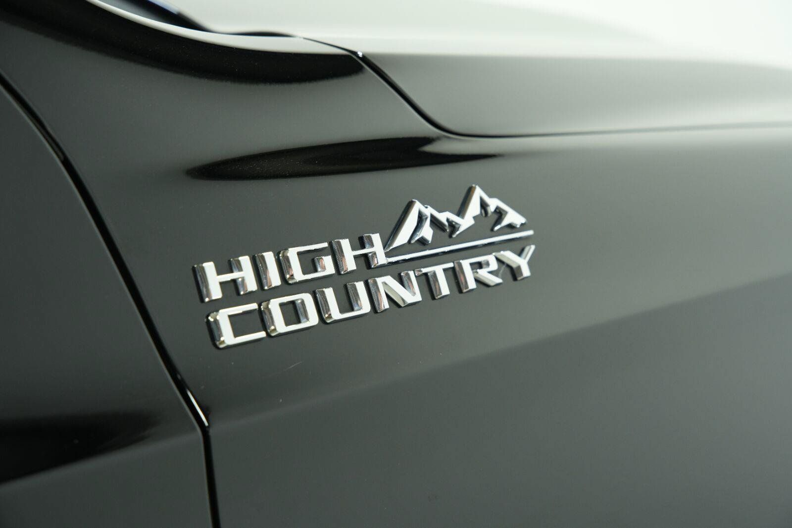 Certified 2023 Chevrolet Tahoe High Country AWD/4WD image 32