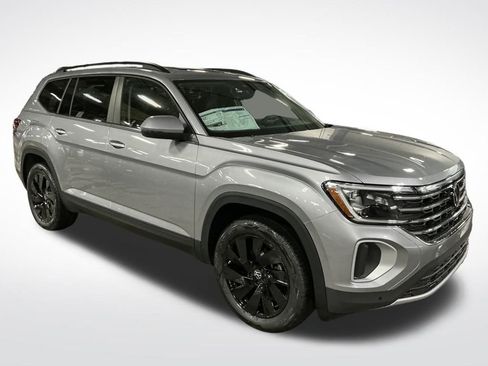 New 2026 Volkswagen Atlas SE image 7