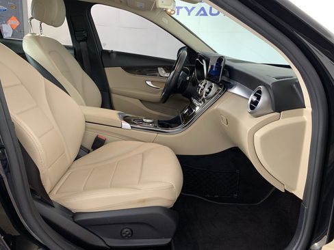 Used 2020 Mercedes-Benz C 300 Sedan image 44