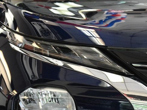 Used 2023 Mitsubishi Outlander SE AWD/4WD image 4