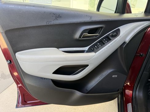 Used 2016 Chevrolet Trax LTZ image 27