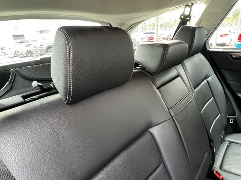 Used 2014 Mercedes-Benz E 350 4MATIC Wagon image 43