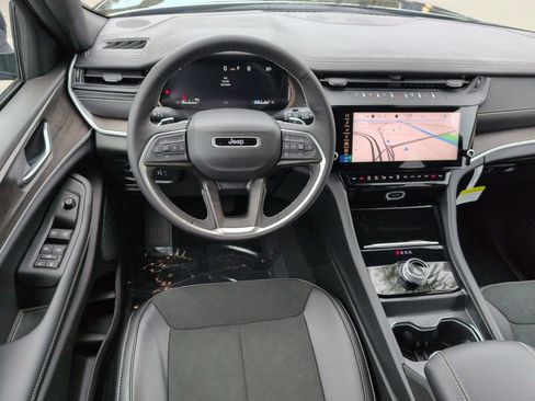 New 2026 Jeep Grand Cherokee Altitude image 23