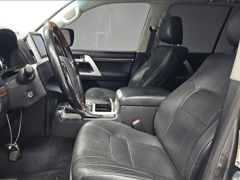 Used 2018 Toyota Land Cruiser w/ Carpet Mat Package AWD/4WD image 5