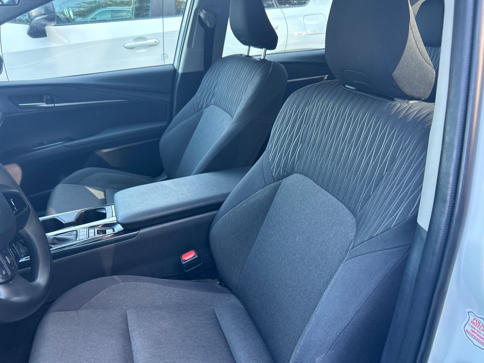 Used 2025 Toyota Camry LE FWD image 8