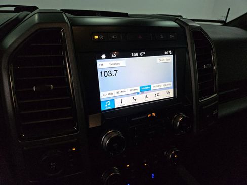 Used 2019 Ford F150 Raptor w/ Equipment Group 802A Luxury image 28