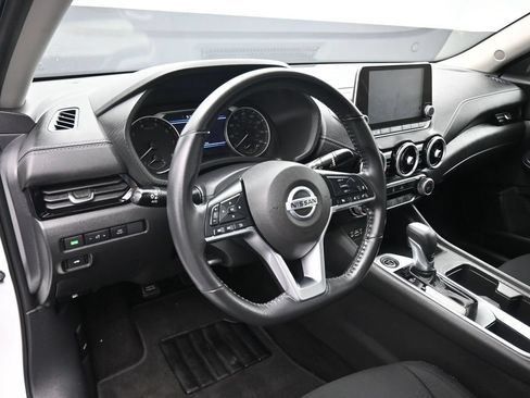 Used 2023 Nissan Sentra SV FWD image 13