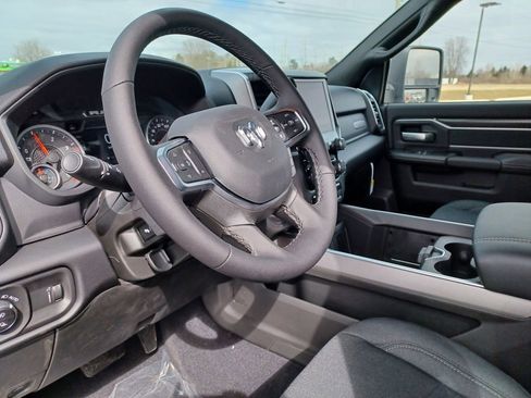 New 2026 RAM 2500 Big Horn AWD/4WD image 14