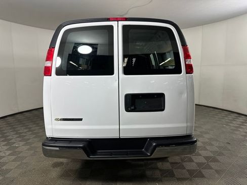 Used 2024 Chevrolet Express 2500 image 4