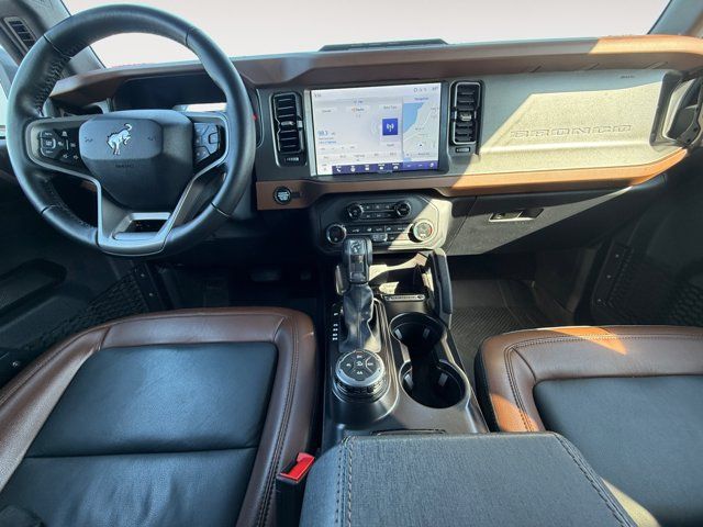 Used 2024 Ford Bronco Outer Banks w/ Sasquatch Package AWD/4WD image 13