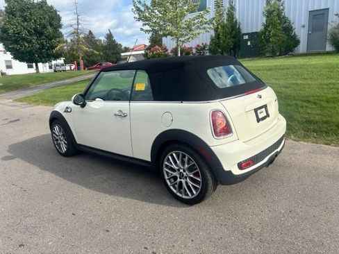 Used 2010 MINI Cooper John Cooper Works FWD image 8