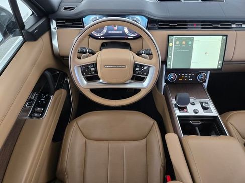 Used 2023 Land Rover Range Rover SE AWD/4WD image 12