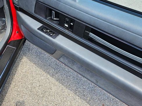 Used 1988 Buick Reatta Coupe FWD image 19