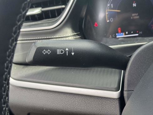 Used 2025 Jeep Grand Cherokee Laredo w/ Luxury Tech Group I AWD/4WD image 22