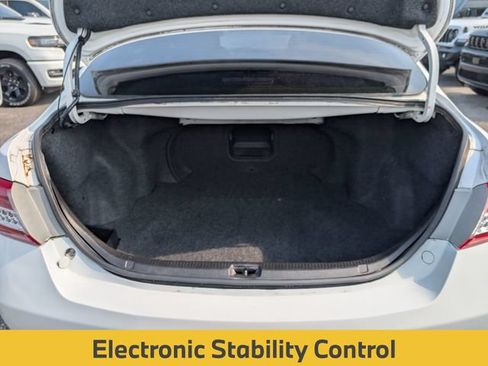 Used 2011 Toyota Camry SE FWD image 26