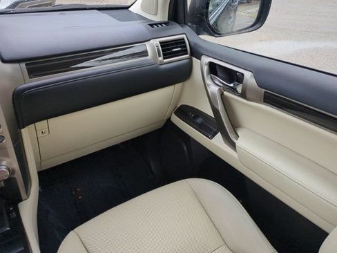 Used 2020 Lexus GX 460 Premium w/ Premium Package AWD/4WD image 15