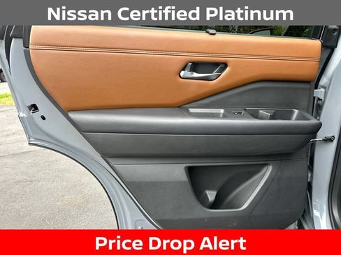 Certified 2023 Nissan Pathfinder Platinum AWD/4WD image 23