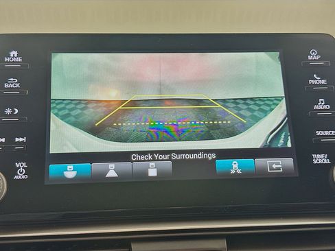 Used 2019 Honda Accord Touring image 23