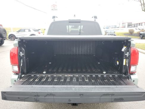 Used 2023 Toyota Tacoma 4x4 Double Cab w/ Trail Edition image 9