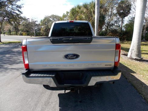 Used 2018 Ford F250 XLT image 14