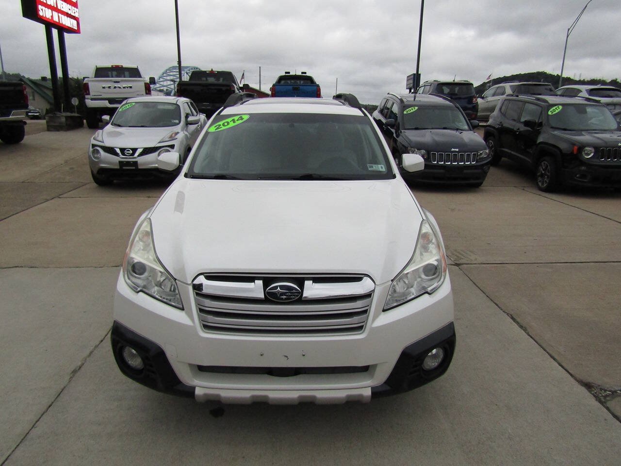 Used 2014 Subaru Outback 2.5i Premium AWD/4WD image 5