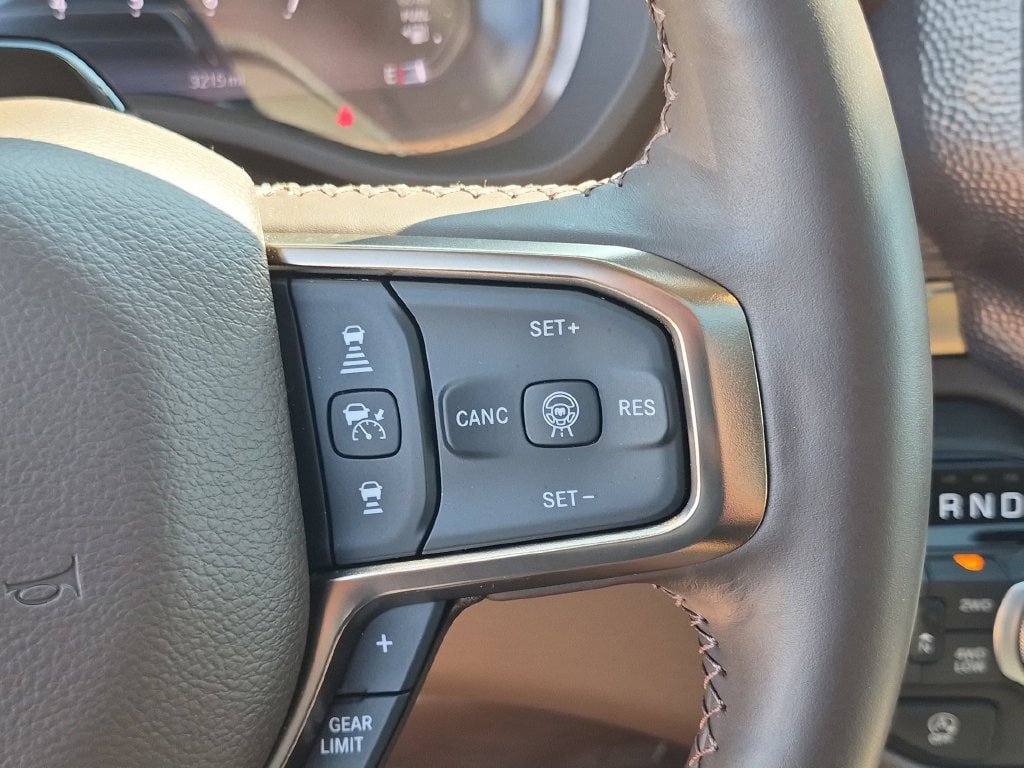 Used 2025 RAM 1500 Limited AWD/4WD image 16