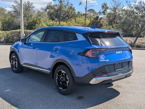 New 2026 Kia Sportage EX FWD image 7