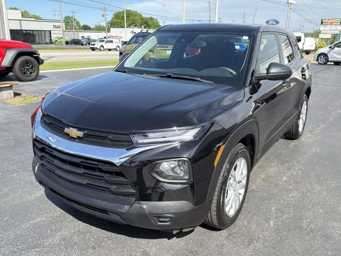 Used 2021 Chevrolet TrailBlazer LS FWD image 9
