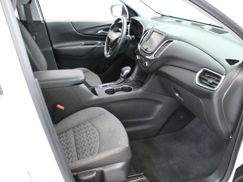 Certified 2024 Chevrolet Equinox LT AWD/4WD image 28