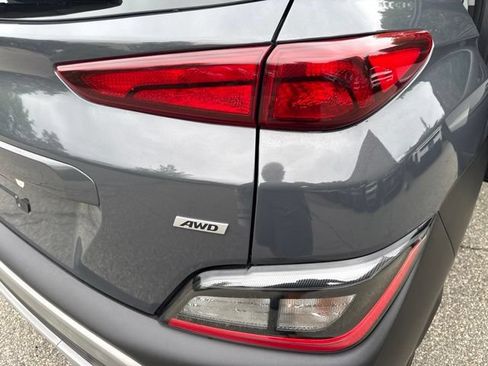 Used 2023 Hyundai Kona SE w/ Cargo Package AWD/4WD image 32