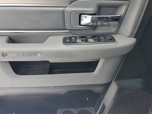 Used 2018 RAM 1500 Big Horn image 11