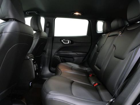 New 2026 Jeep Compass Limited image 24