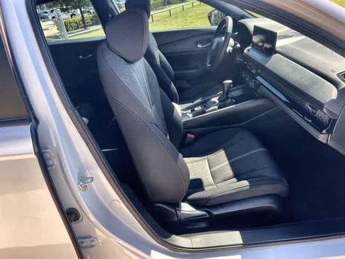 Used 2024 Honda Accord Sport image 12