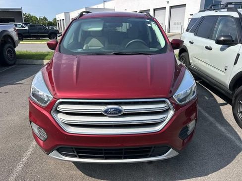 Used 2018 Ford Escape SE AWD/4WD image 2