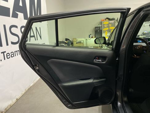 Used 2019 Toyota Prius LE image 23