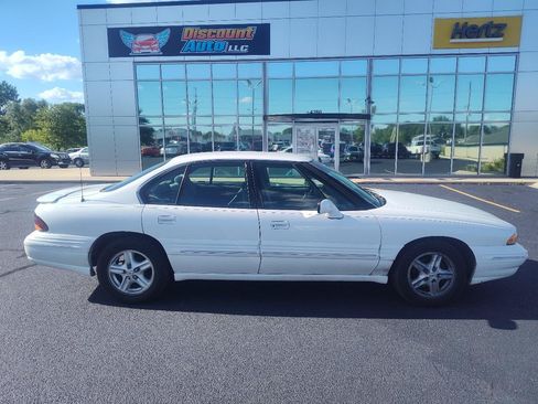 Used 1999 Pontiac Bonneville SE w/ Opt Pkg FWD image 10
