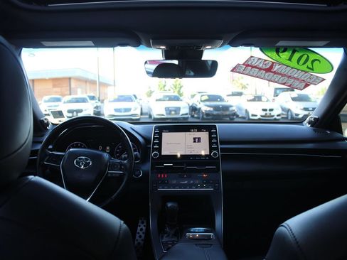 Used 2019 Toyota Avalon Touring w/ Advanced Safety Package FWD image 28