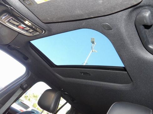 Used 2022 Jeep Grand Cherokee Altitude image 7