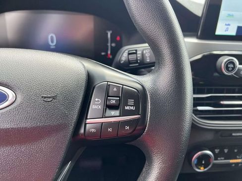 Certified 2025 Ford Escape Active FWD image 17