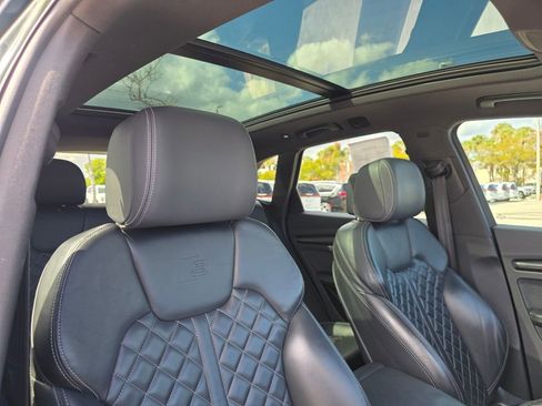 Used 2021 Audi SQ5 Premium Plus w/ Premium Plus Package image 11