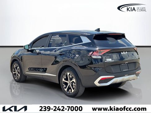 Certified 2025 Kia Sportage EX FWD image 4