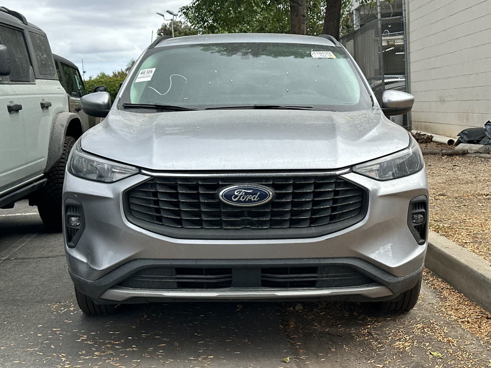 Certified 2024 Ford Escape SE FWD image 2